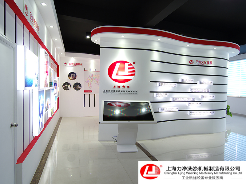 床單折疊機(jī)的有何特點(diǎn)，怎樣保養(yǎng)?